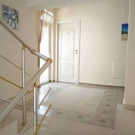 Maison d'hôtes Kurdovi 2*